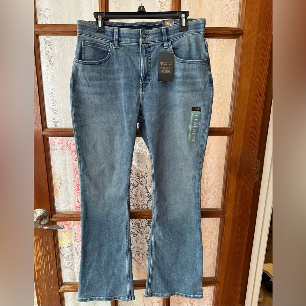 NWT ladies Lee bootcut jeans